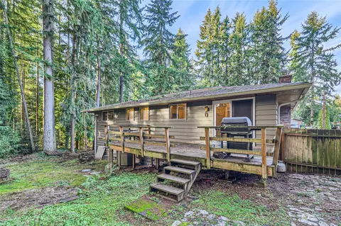 Exterior - 3002 120th Pl SE, Everett, WA 98208 photo 3 of 4