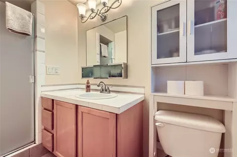 Bath - 3002 120th Pl SE, Everett, WA 98208 photo 1 of 2