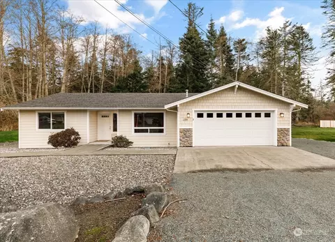 1295 Russell Dr, Coupeville, WA 98239