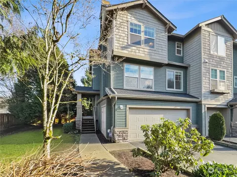 15325 SE 155th Pl #U1, Renton, WA 98058