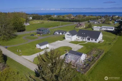 43 Triopha Ln, Sequim, WA 98382