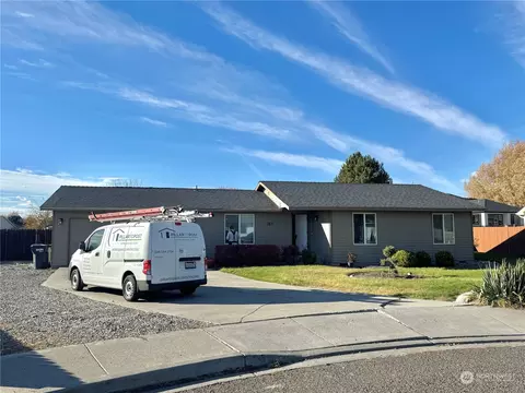 3811 View Ct, Pasco, WA 99301