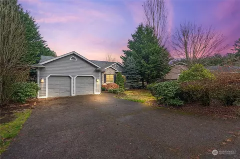 15228 197th St E, Orting, WA 98360
