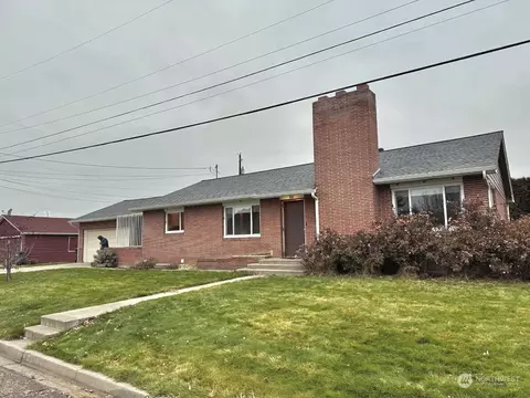 303 Mcdowell St, Naches, WA 98937