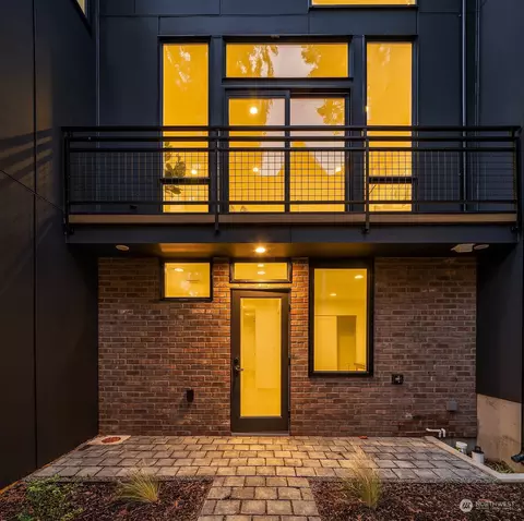 2626 Franklin Ave E #D, Seattle, WA 98102