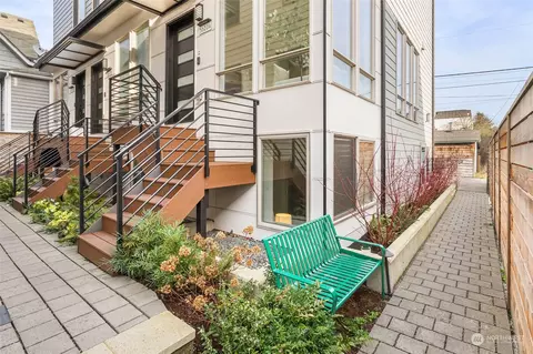 5610 14th Ave NW #A, Seattle, WA 98107