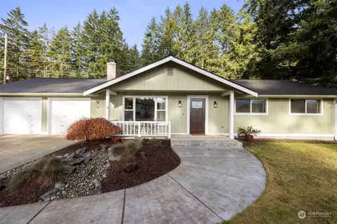 70 NE Bryan Ln, Belfair, WA 98528