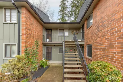 8900 NE 36th St #6, Vancouver, WA 98662