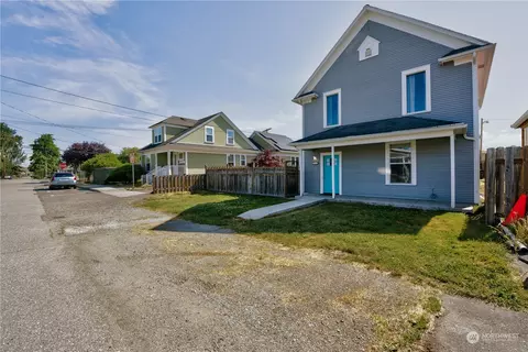 27023 102nd Dr NW, Stanwood, WA 98292