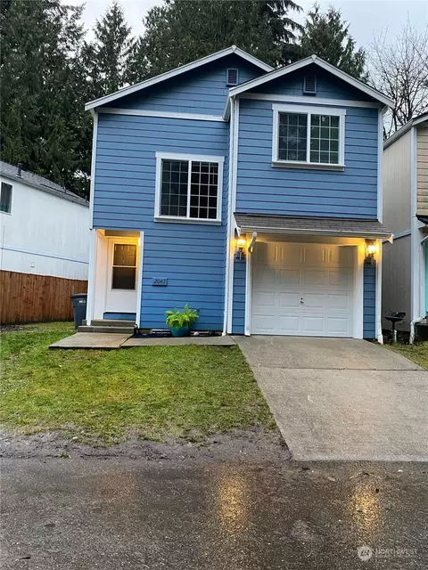 2047 NE Green Glen Ln, Bremerton, WA 98311