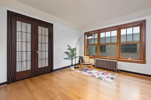 519 W Roy St #402, Seattle, WA 98119