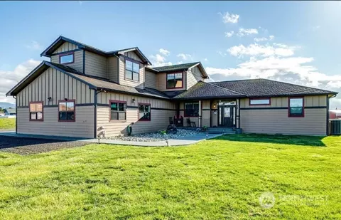 75 Greywolf Rd, Sequim, WA 98382