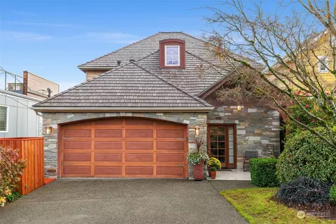 1120 33rd Ave S, Seattle, WA 98144