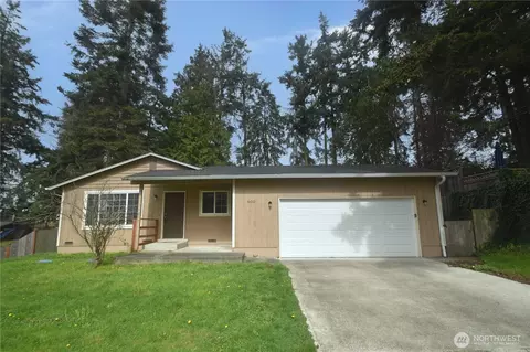 600 Salal St, Oak Harbor, WA 98277