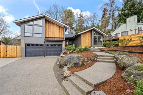 1809 52nd St NE, Tacoma, WA 98422