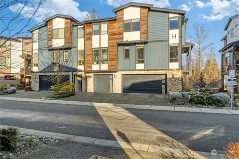 12718 35th Ave SE #H3, Everett, WA 98208