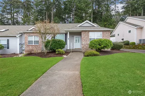 6912 51st Street Ct W #14-B, University Place, WA 98467
