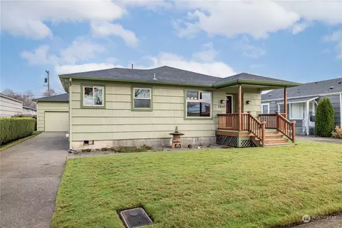 2824 Larch St, Longview, WA 98632