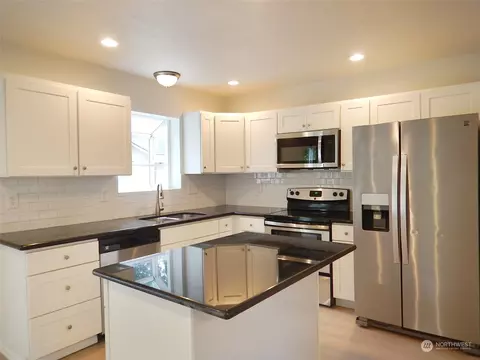 3831 Grand Ave, Everett, WA 98201 photo 5