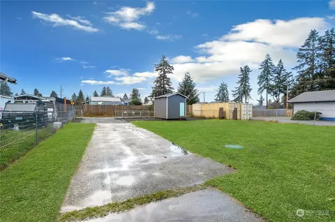 Exterior - 212 170th St E, Spanaway, WA 98387 photo 6 of 7