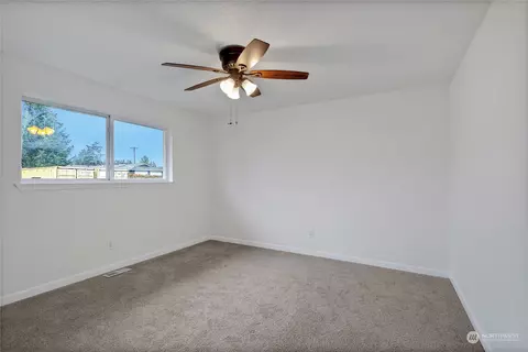 Bedroom - 212 170th St E, Spanaway, WA 98387 photo 1 of 4