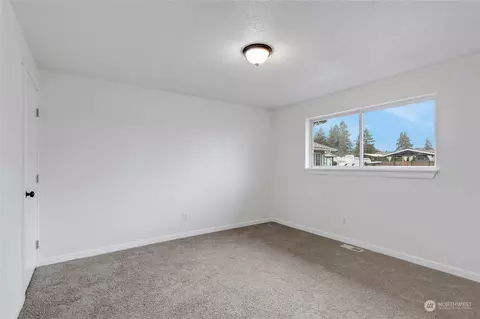 Bedroom - 212 170th St E, Spanaway, WA 98387 photo 4 of 4