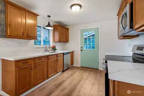 Kitchen - 212 170th St E, Spanaway, WA 98387 photo 3 of 3