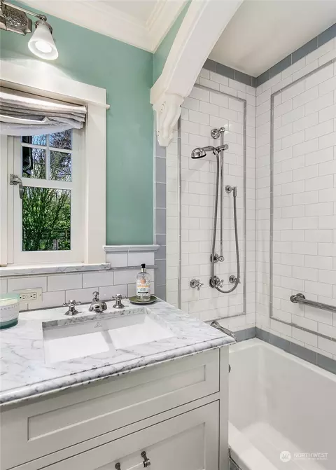 1941 26th Ave E, Seattle, WA 98112 photo 13