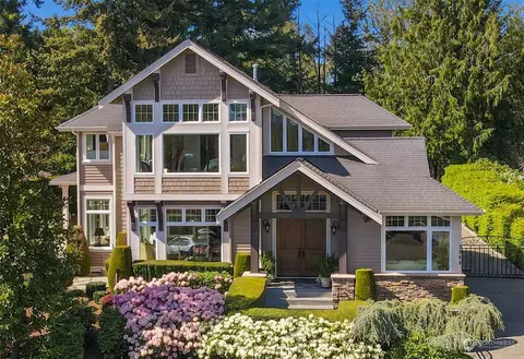 3966 112th Ave NE, Bellevue, WA 98004