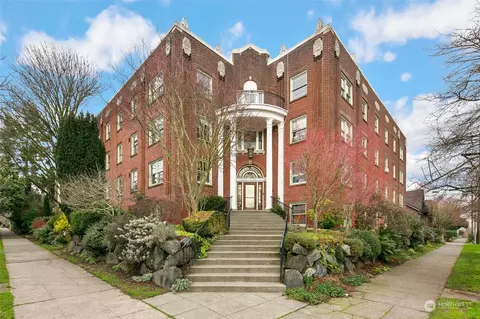 1100 17th Ave #302, Seattle, WA 98122