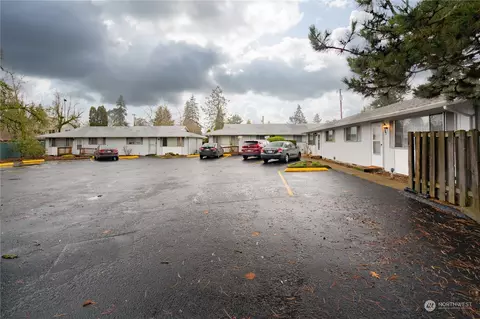 1910 NE Stapleton Rd #1-6, Vancouver, WA 98661