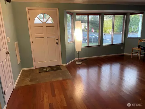 Entry Way - 2226 169th Pl SE, Bothell, WA 98012 photo 2 of 5