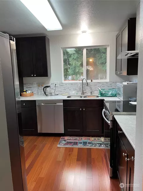 Kitchen - 2226 169th Pl SE, Bothell, WA 98012 photo 1 of 2