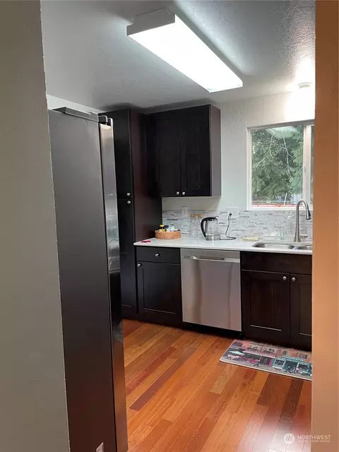 Kitchen - 2226 169th Pl SE, Bothell, WA 98012 photo 2 of 2