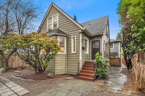 9218 35th Ave SW, Seattle, WA 98126