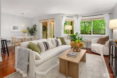 11052 NE 33rd Pl #A1, Bellevue, WA 98004