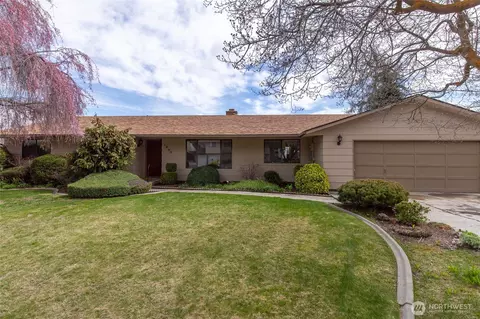 1205 Poe St, Wenatchee, WA 98801