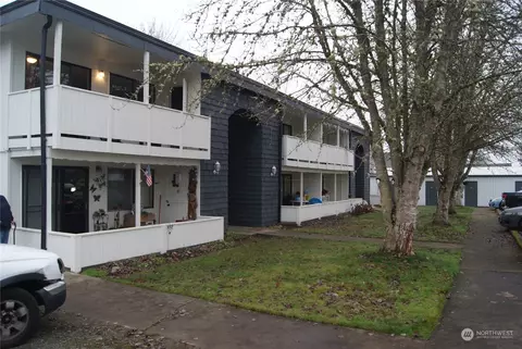 550 N 5th St, Toledo, WA 98591