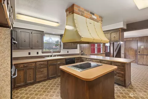 Kitchen - 35131 Mann Rd, Sultan, WA 98294 photo 1 of 1