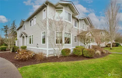 2370 Simmons St #A, Dupont, WA 98327
