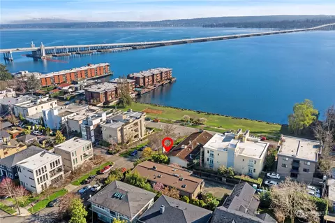4209 E Lynn St #1, Seattle, WA 98112