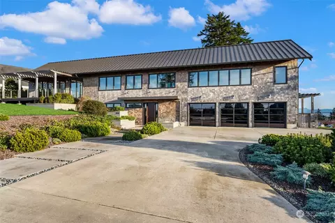 3010 Lighthouse Keepers Rd, Ilwaco, WA 98624