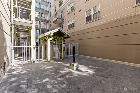 506 E Howell St #E511, Seattle, WA 98122 photo 25