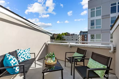 506 E Howell St #E511, Seattle, WA 98122 photo 21