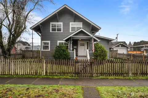 402 W Pine St, Centralia, WA 98531