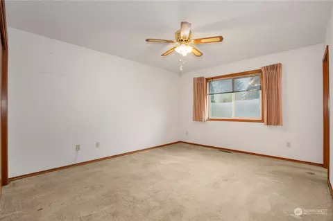 5921 Armour Loop SE, Olympia, WA 98513 photo 20