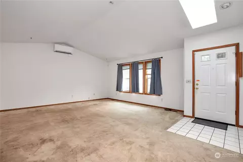 5921 Armour Loop SE, Olympia, WA 98513 photo 13
