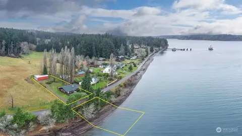 9026 Villa Beach Rd, Anderson Island, WA 98303