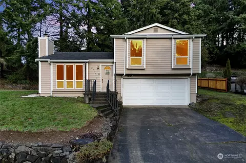 2717 Cherokee Blvd, Puyallup, WA 98372