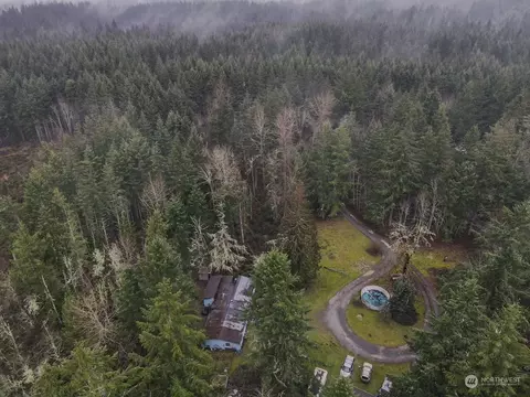 19012 160th St E, Bonney Lake, WA 98391